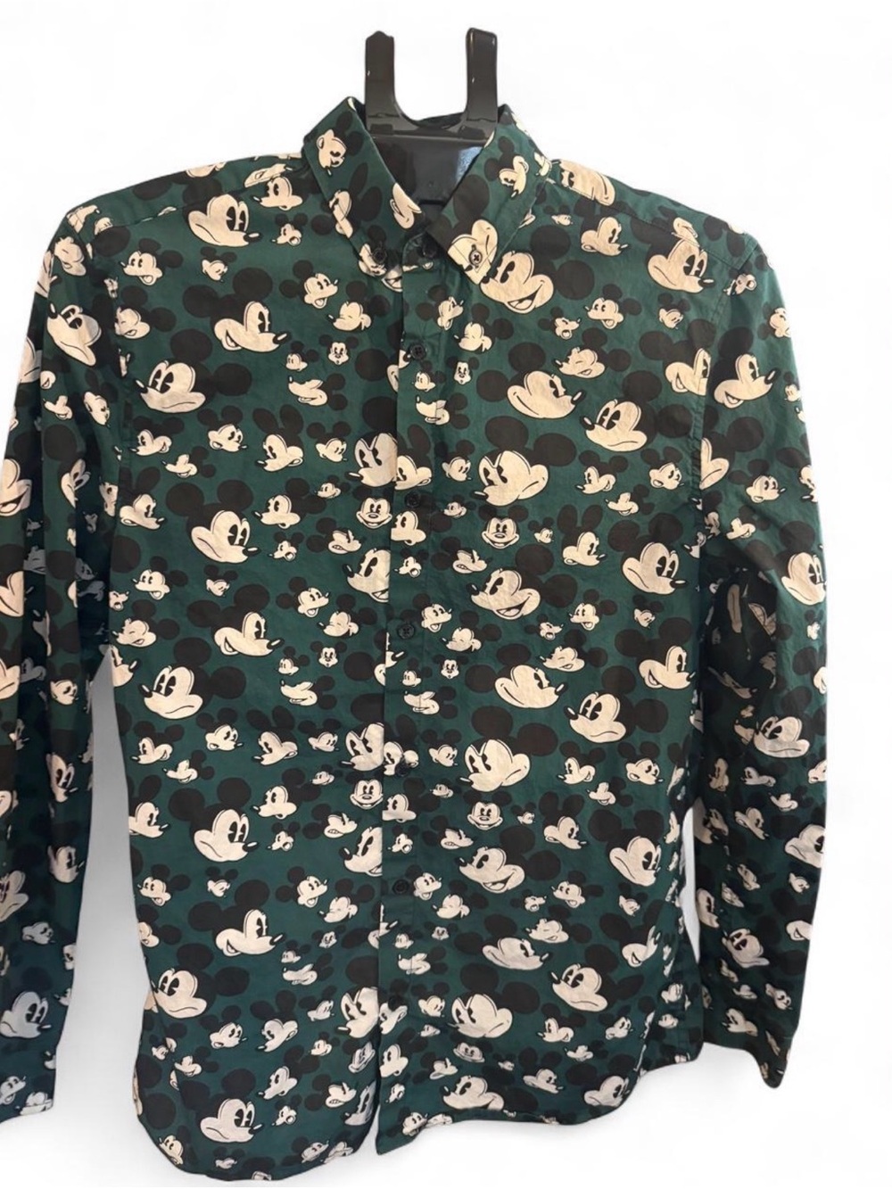 H&M Disney Mickey Mouse Men’s Button Up Shirt Small Green All Over Print